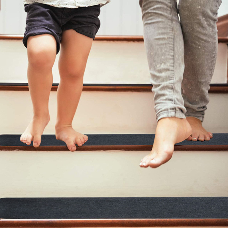 LOOP STAIR CARPET01.jpg